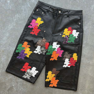 QYOURECLO personalizado pierna ancha pierna recta pantalones de cuero holgados Streetwear bordado Patchwork pantalones cortos de cuero hombres - Product Image 6