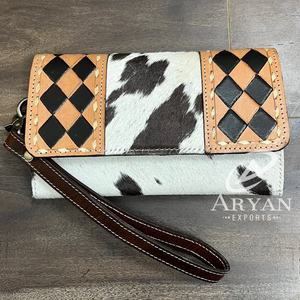 Nouveau Stock prêt OEM Service élégant usiné à la main en cuir à carreaux pochette de bracelet prix de gros Designer Long portefeuille pour les femmes - Product Image 1