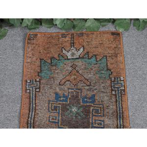 พรมตุรกีขนาดเล็ก 1.2x2.3 ฟุต พรมวินเทจรักษ์โลก สีน้ำตาลลายปะติด ทำจากขนสัตว์ พร้อมแผ่นรองหลังทำจากยางลาเท็กซ์ - Product Image 3