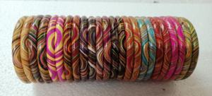 Bracelets en forme d'ancre personnalisés, en spirale torsadée, finition pailletée multicolore pour occasions festives, glamour, mariage et cadeaux - Product Image 2