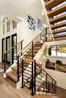 Escaliers flottants ouverts CBMMart | Design minimaliste d'escalier pour loft, duplex ou espaces commerciaux