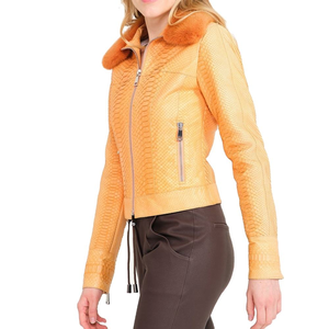 แจ็กเก็ตหนังแกะแฟชั่นสำหรับผู้หญิงหนังแกะระดับพรีเมียมดีไซน์คลาสสิกระดับไฮเอนด์พร้อมปกคอตั้งและเข้ารูปเข้ารูป - Product Image 4