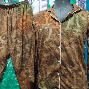 Conjunto de pijama Floral de mezcla de seda de invierno/verano de diseño único para mujer, Sari de seda transpirable informal de lujo con estilo cómodo - Product Image 2