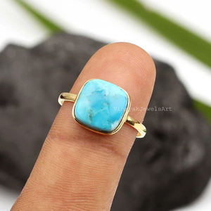 Hermoso Natural Arizona Turquesa 10x10mm Bisel Set Anillo Unisex Plata de Ley 925 18K Micron Chapado en Oro Eternidad Vermeil - Product Image 4