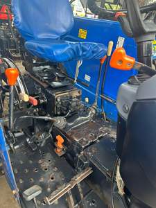 Tractor de ruedas usado 2011 usado n Holland 5500 - Product Image 4