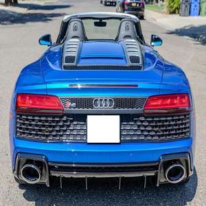 EXTREMADAMENTE LIMPIO, NUEVO 2024, R8 V10 PERFORMANCE SPYDER RWD, VOLANTE A LA IZQUIERDA, ASIENTOS DE CUERO, LISTO PARA ENVIAR - Product Image 5