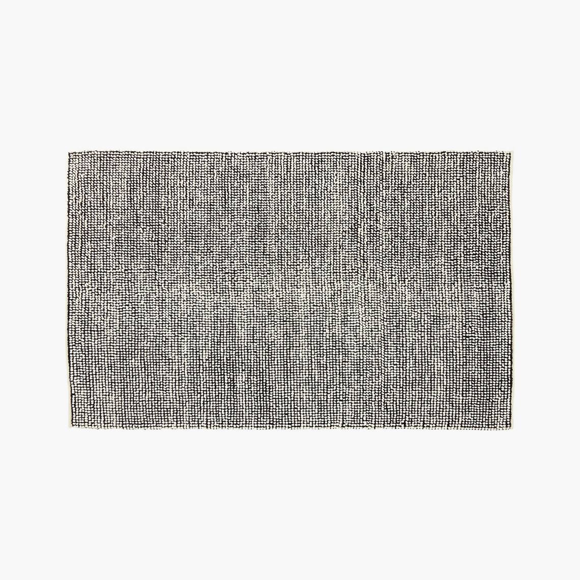 Identique à l'image