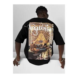 Maglietta Oversize con toppa posteriore bianca - Product Image 1