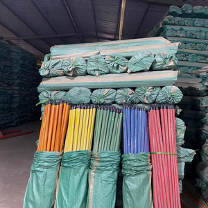 Venta Caliente de Palos de Escoba de Madera Recubiertos de PVC con Diseño Floral - Product Image 1