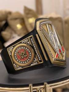 เข็มขัดแชมป์ WWE แบบกำหนดเอง ขายส่งเข็มขัดแชมป์มวยปล้ำ พร้อมออกแบบส่วนตัวและรับสั่งซื้อจำนวนมาก - Product Image 2
