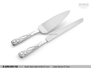 Juego de 2 espátulas para pastel Winko INTERTWINED HEART, diseño de corazones dobles, 202 piezas de piedra CN, acabado cepillado de 2 tonos. - Product Image 1