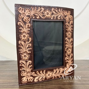 กรอบรูปวินเทจ4x6งานแฮนด์เมดหนังวัวเครื่องมือมือตกแต่งบ้านสุดสร้างสรรค์แขวนผนังจัดแสดงบนโต๊ะ - Product Image 1