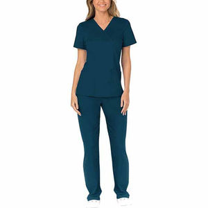Uniforme médico cómodo, diseñado para flexibilidad, transpirabilidad y rendimiento profesional diario. - Product Image 3