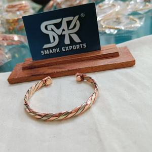 Bracelet jonc torsadé magnétique en cuivre, ajustable, fait main, traditionnel, léger, poli, design corde, pour homme - Product Image 2