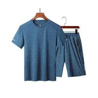 Set Lari Bernapas Bahan Velour Reflektif Olahraga Pria Musim Panas, Kaos Lengan Pendek dan Celana Pendek 2 Potong, Ringan untuk Latihan di Gym