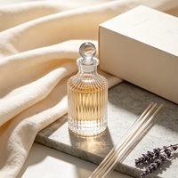 Bouteille en verre personnalisée de 50 ml, 100 ml, 150 ml, 200 ml, gaufrée, pour parfum et aromathérapie, vide, transparente, mini, réutilisable, diffuseur de senteurs