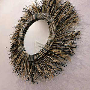 Miroir mural ovale en rotin vintage fait à la main décor rustique en osier Boho, style Art déco en fibre naturelle - Product Image 1