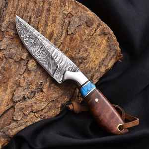 Cuchillo de Caza Premium Hecho a Mano, Hoja Fija de Acero de Damasco, Mango de Madera, para Supervivencia al Aire Libre y Camping, con Funda de Cuero - Product Image 6