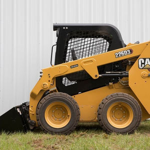 Skid Steer avec système de fixation rapide pour maximiser l'efficacité - Product Image 2