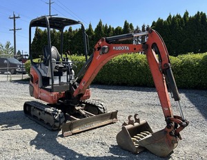 Miniexcavadora KX018-4 de 2013: compacta, versátil y hecha para durar - Product Image 1