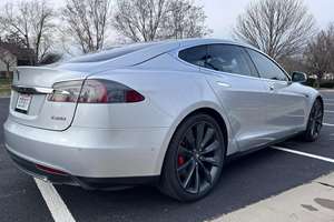Tesla Model S P90D 2016 Usado, Motor Dual, Tracción en las Cuatro Ruedas - Product Image 3