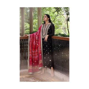 Trois pièces indiennes Lawn salwar kameez vêtements de créateurs indiens pour filles dernier vente en gros indien Pakistan shalwar kameez - Product Image 3