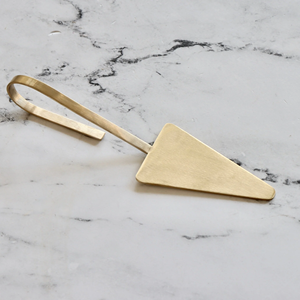 Ensemble de serveurs de gâteaux et de couteaux en laiton 2 pièces avec poignée gravée pour la fête du festival utilise une expédition rapide - Product Image 5