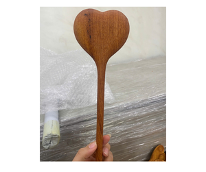 La mejor cuchara de madera de Vietnam: cuchara de madera duradera para hogares, catering, grandes cantidades listas para exportar, desde 99 GD - Product Image 1