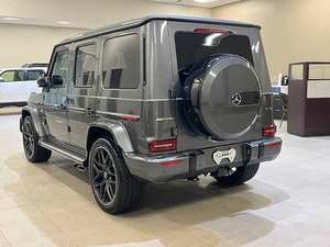 Elegante Mercedes-Benz Clase G AMG G 63 4MATIC 2023, motor biturbo V8 de 4.0L que produce 577 caballos de fuerza y 627 lb-pie de torque - Product Image 6