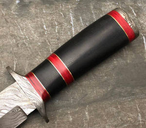 มีดโบวี่เหล็กดามัสกัสแบบพรีเมี่ยมทำด้วยมือสีดำมีแถบไม้เนื้อหนาสีแดงเข้มปลอกหนังสำหรับงานประดิษฐ์ทำด้วยตัวเอง - Product Image 4