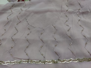 All Over Kashmiri Butta et Bordure avec Jarkan Stone Work Georgette Saree Floral Lace Ethnic Style pour toutes les occasions - Product Image 4