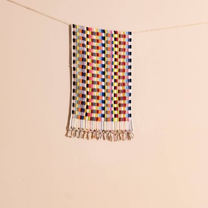 Serviette de toilette turque 45x95 cm en gros - Lokum Pompom tissée à la main 100% coton turc, fournisseur OEM pour hôtels, spas et cuisines - Product Image 1