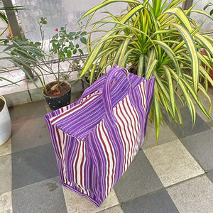 Bolsas grandes con Cremallera de nailon reciclado ecológico con bolsa de cosméticos Bolsas de lavandería de plástico sostenibles Suministro a granel de La India - Product Image 1