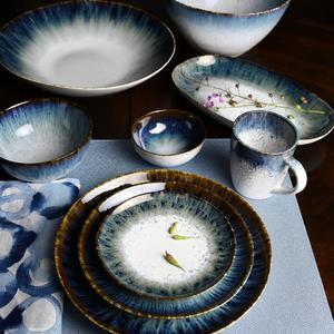 Assiette à dîner en céramique Indigo Rim, finition glaçure dégradée, surface de service large, choix durable pour les tables raffinées - Product Image 6