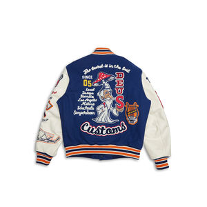 เสื้อแจ็คเก็ตวาร์ซิตี้ผู้ชายแบบเคลือบผิวเป็นมิตรกับสิ่งแวดล้อม ราคาขายส่ง ปักลายเชนิลล์ สำหรับฤดูหนาว สไตล์เบสบอล แบบ Letterman  รับสั่งทำตามแบบสำหรับโรงเรียน - Product Image 5