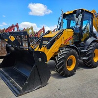 Chargeuse-pelleteuse JCB 3CX de bonne qualité, machine de construction, chargeuse-pelleteuse à montage central JCB 3CX, précise et économique