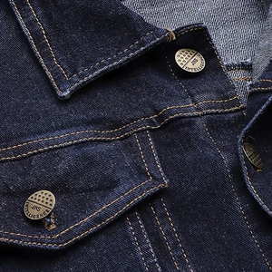 Veste en toile denim personnalisée pour hommes, style de rue, à manches longues, en jean extensible authentique, avec poches surdimensionnées - Product Image 4