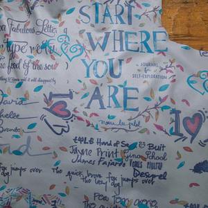 Cuir de vachette tanné au chrome blanc Produits en cuir de 1 à 12 pieds carrés avec motif unique. - Product Image 1