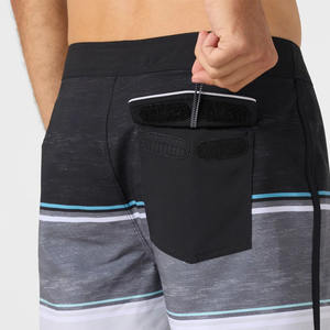 Shorts en toile tricotés pour hommes avec logo personnalisé sur le devant, impression numérique, séchage rapide et caractéristiques écologiques, approvisionnement en gros - Product Image 5