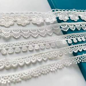 Explorez des offres exclusives sur les accessoires de couture GPO avec des garnitures et des franges en tissu de dentelle de coton et de polyester pour les acheteurs en gros - Product Image 1