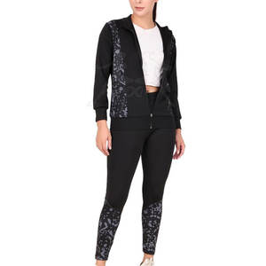 Chándal deportivo cómodo para calentar y entrenar Chándal deportivo elegante con diseño moderno de color de contraste - Product Image 1