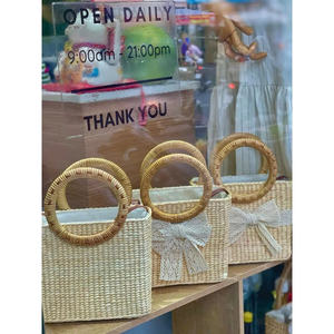 กระเป๋าสานทรงสี่เหลี่ยมผืนผ้าจากผักตบชวา พร้อมหูหิ้วไม้ไผ่ สะพายข้าง มีซับใน เหมาะสำหรับงานปาร์ตี้ริมชายหาด สำหรับผู้หญิง - Product Image 5