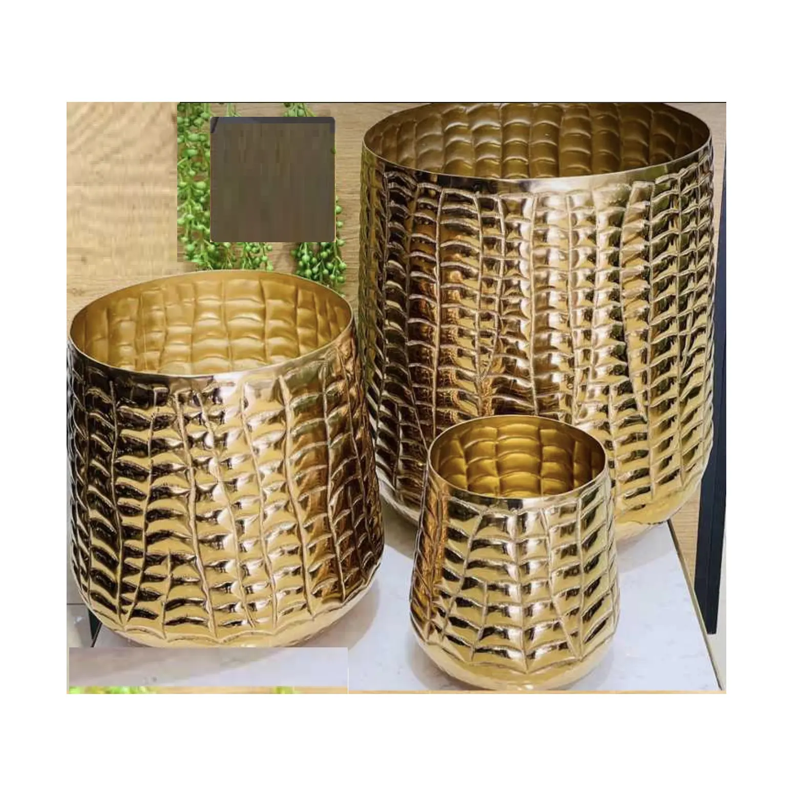 Hete Verkoop Tuinaccessoires Metalen Plantenbakken Voor Buitenplanten Hoge Veeleisende Gouden Decoratieve Kuipen Voor Huisdecoratie