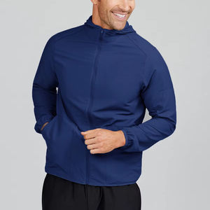 Personnaliser le style et la conception Streetwear Polyester Softshell imperméable Sports de plein air course coupe-vent veste de pluie pour hommes - Product Image 1