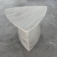 Hochwertiges Design Glatte Dreieckige Stein-Beistelltische Eck-Marmortisch Massivoberflächen-Tisch für Esszimmer