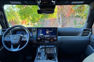 Lexus GX 550 Overtrail+ 2025 Usado en Buen Estado, Motor V6 Twin-Turbo - Product Image 2