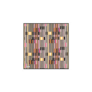 Écharpe d'été beige à motif floral personnalisée en polyester carré - Product Image 1