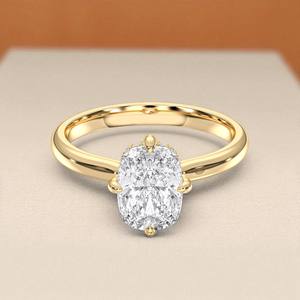 Anillo de compromiso solitario de moissanita de 2,13 quilates para mujer, Juego de puntas de corte redondo en cojín plateado hecho a mano - Product Image 2