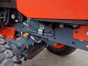 Compra Tractor Kubota B2261 de alta calidad para uso agrícola y en construcción en stock, entrega rápida garantizada - Product Image 5