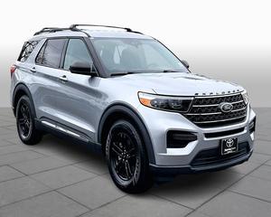 Ford Explorer XLT RWD 2022 d'occasion - faible kilométrage - Product Image 1